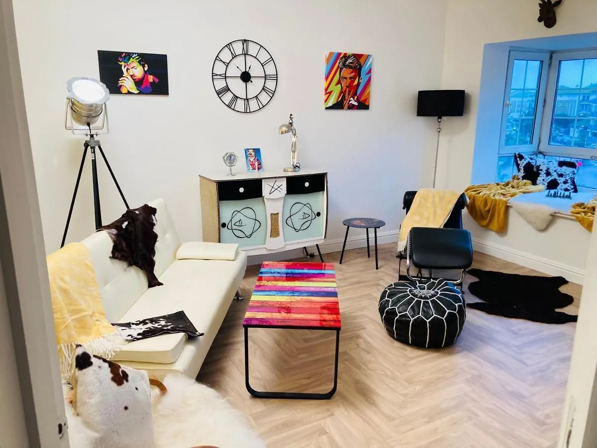 Funky Unique 2-Bedroom Apartment With Parking Brighton United Kingdom