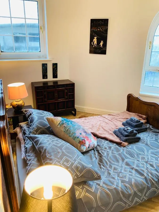 Funky Unique 2-Bedroom Apartment With Parking Brighton United Kingdom